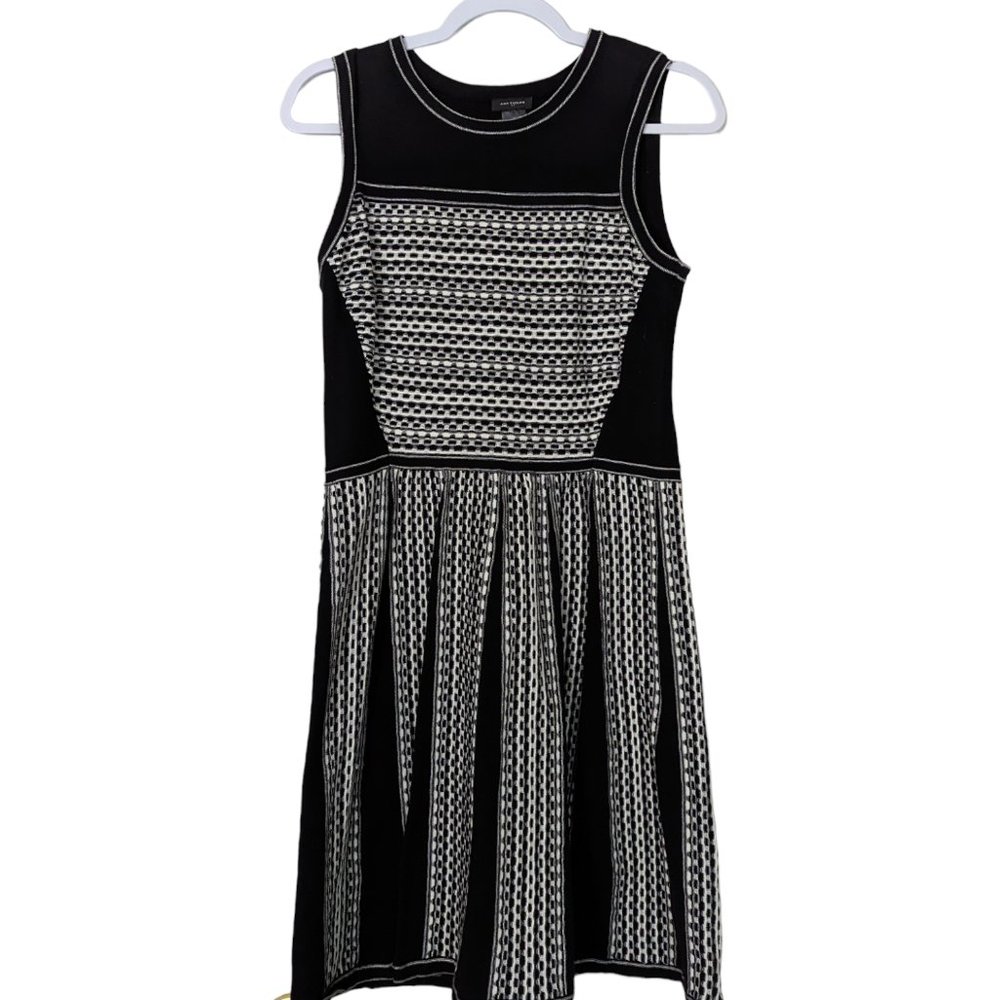 Women's Ann Taylor pleated sleeveless dress, black & white, size M